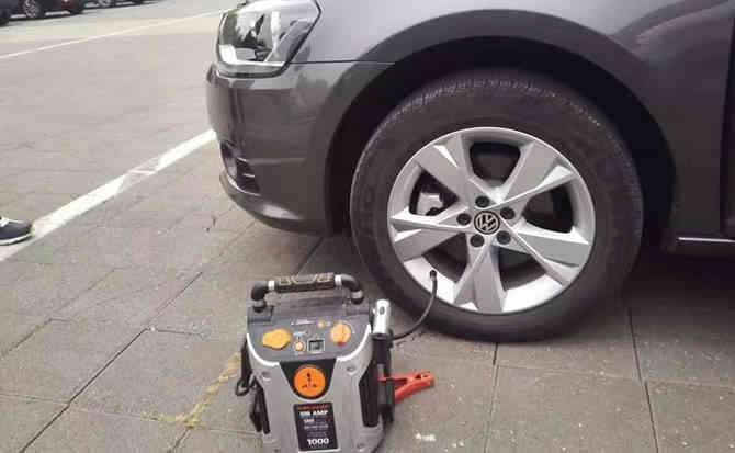 乡宁汽车搭电案例
