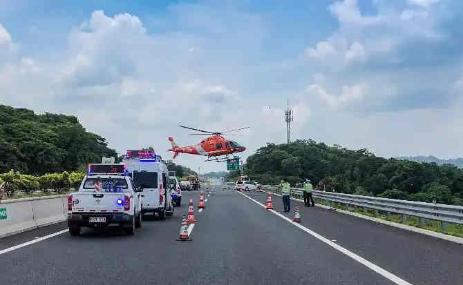 乡宁高速公路汽车救援案例
